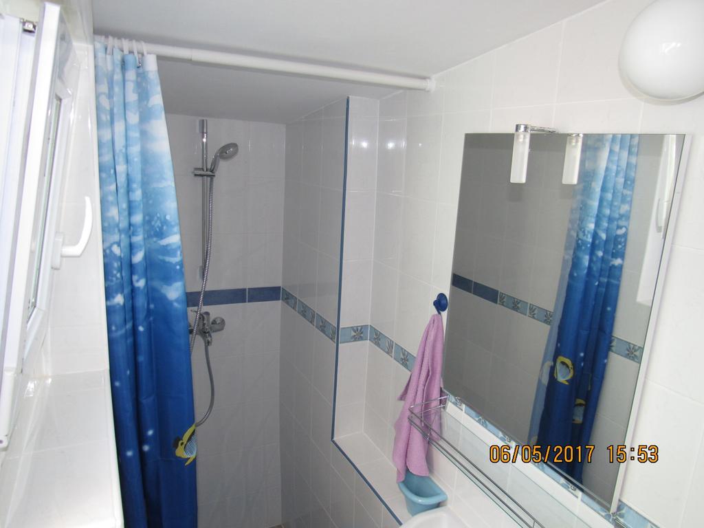Guest House Vanessa Supetar Exterior photo